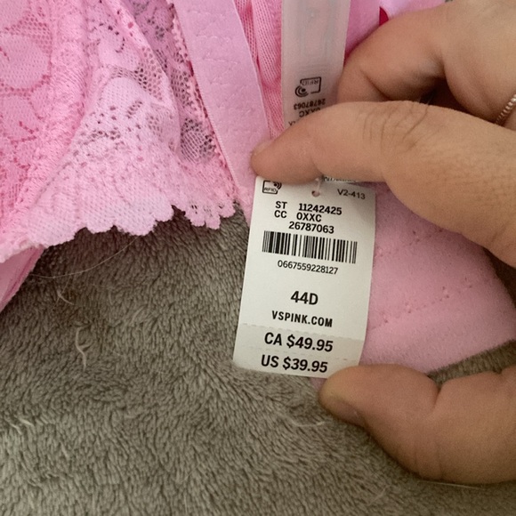 NWT! Adorable Victoria’s Secret pink lace bra! - Picture 3 of 3